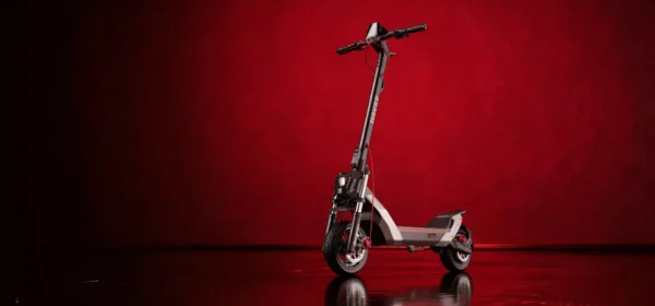 NAVEE NT5 Max Premium E-Scooter NAVEE NT5 Max E-Scooter mit Vollfederung und 85 km Reichweite in Wien kaufen